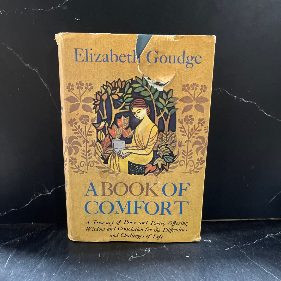 a book an anthology of comfort book, by elizabeth goudge, 1964 Hardcover image 1