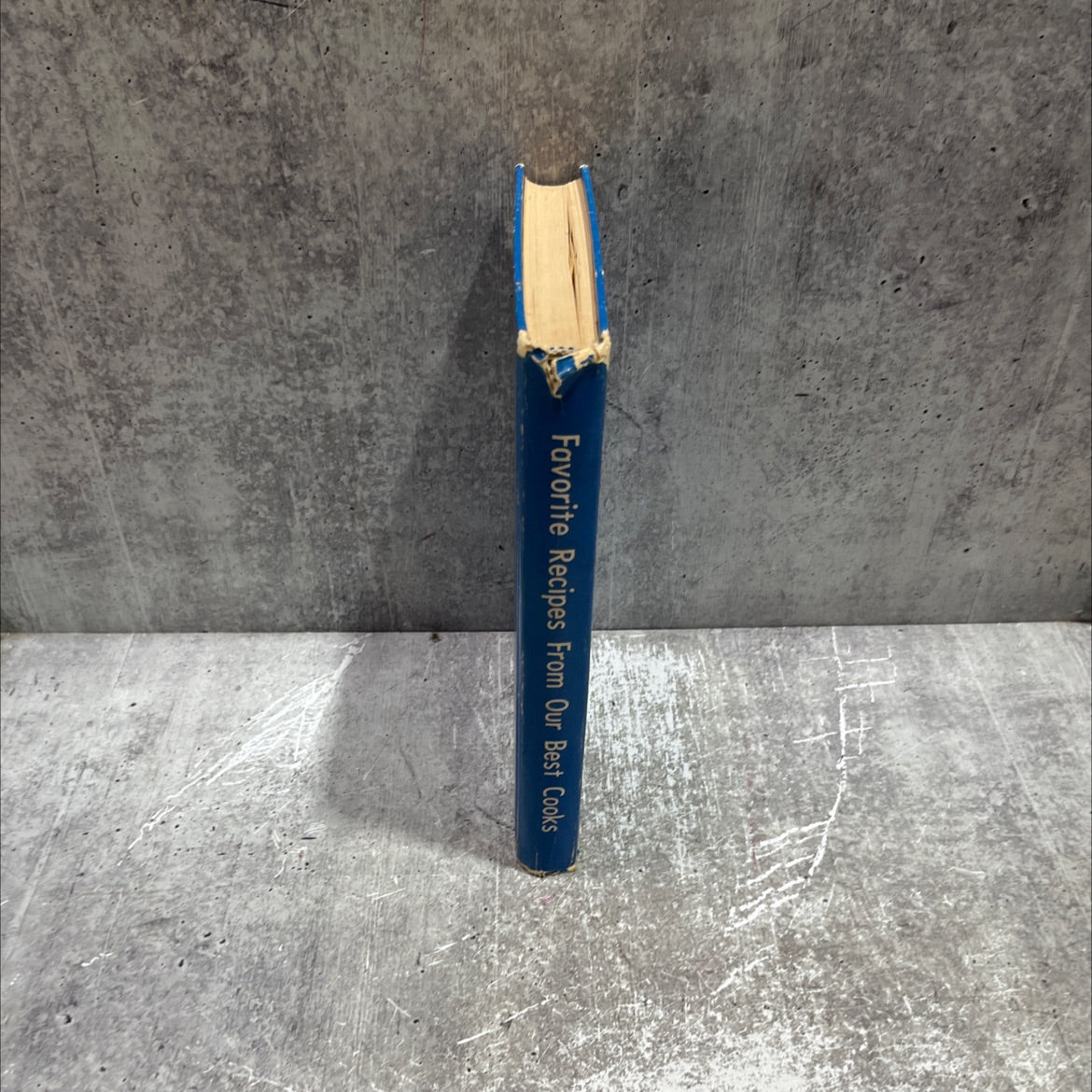 a book of favorite recipes book, by united methodist women, 1976 Hardcover image 4