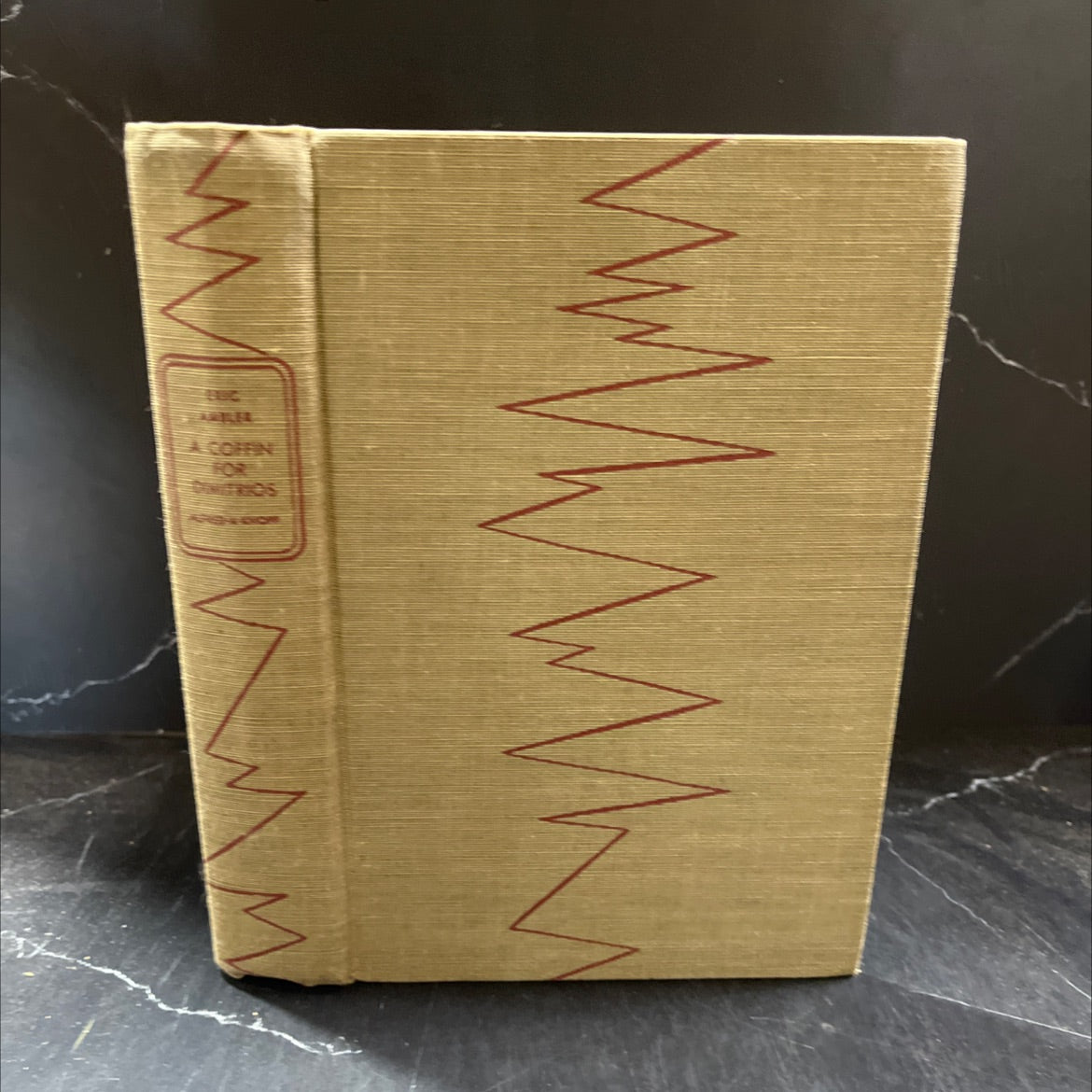 a coffin for dimitrios book, by eric ambler, 1940 Hardcover image 1