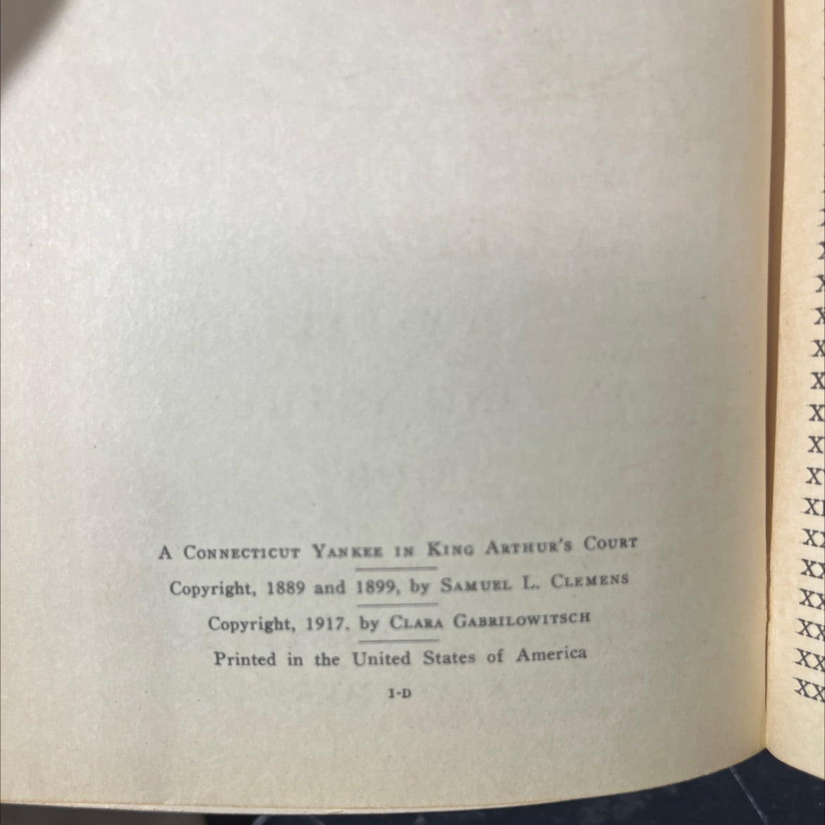 a connecticut yankee in king arthur's court book, by samuel l. clemens, 1917 Hardcover image 3