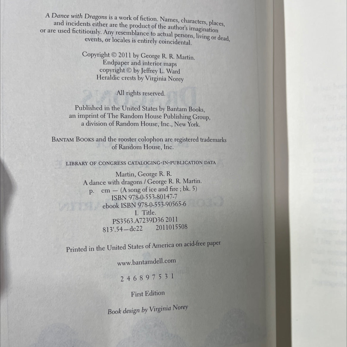 a dance with dragons book, by george r. r. martin, 2011 Hardcover image 3