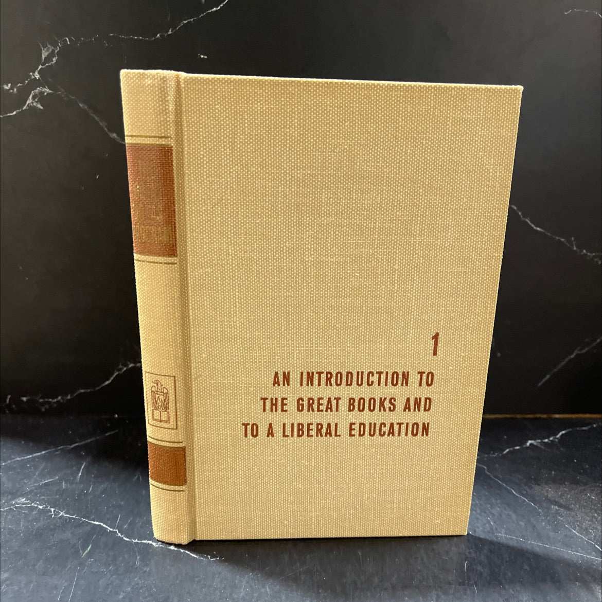 a general introduction to the great books and to a liberal education book, by mortimer j. adler and peter wolff, 1959 image 1