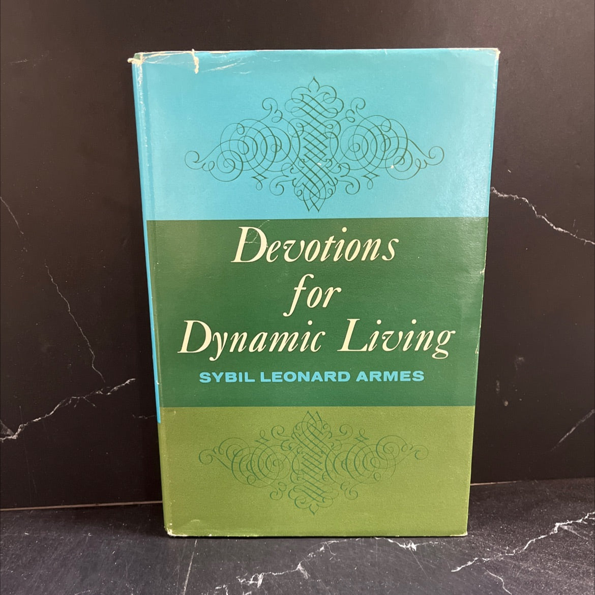 a grateful heart dynamic living devotions for dynamic living book, by sybil leonard armes, 1967 Hardcover image 1