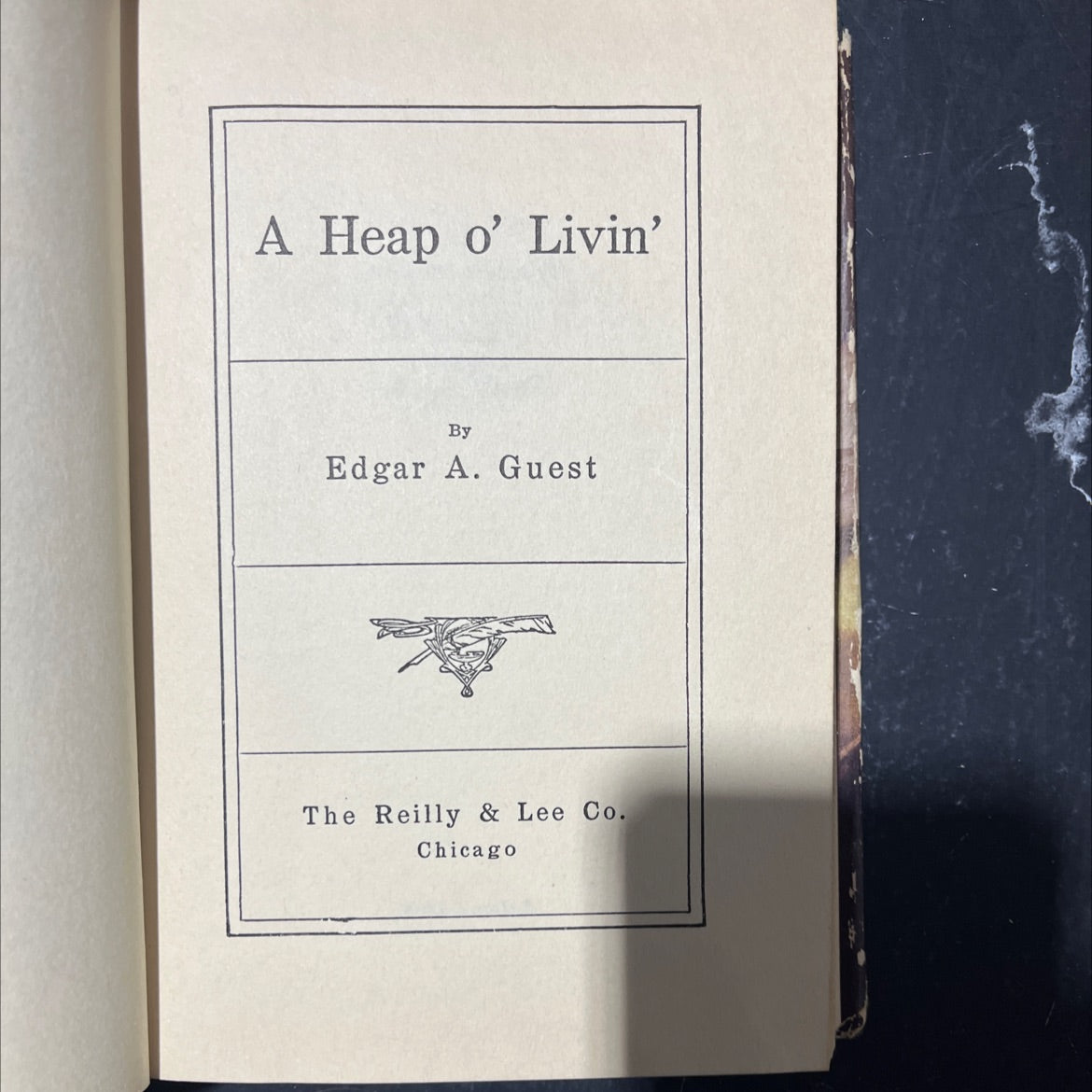 a heap o' livin' book, by edgar a. guest, 1916 Hardcover image 2