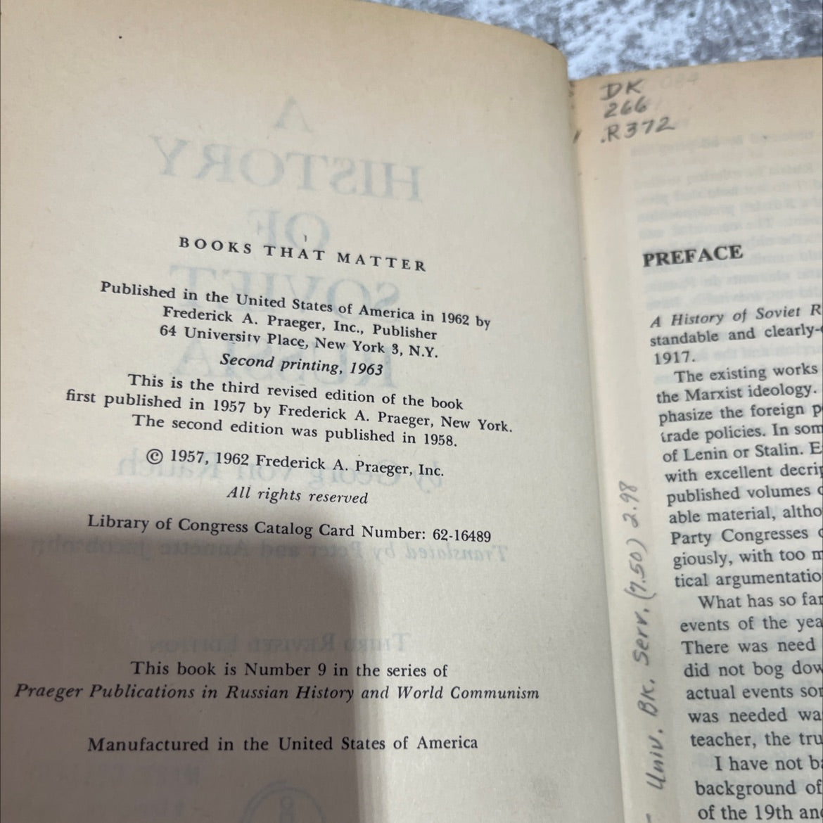 a history of soviet russia book, by georg von rauch, 1962 Hardcover image 3