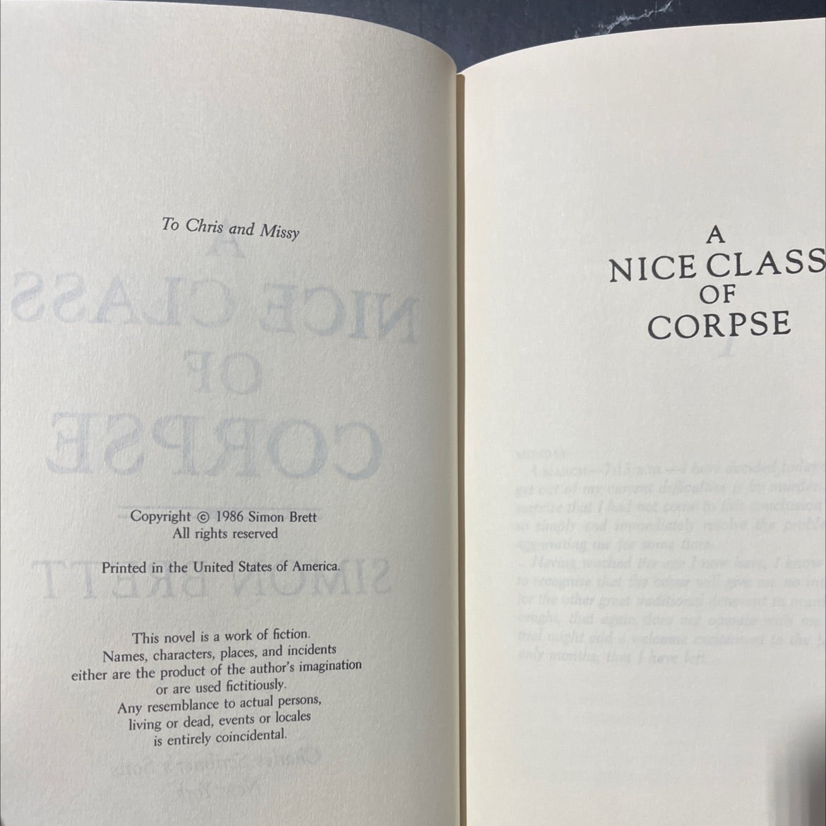 a nice class of corpse book, by simon brett, 1986 Hardcover image 3