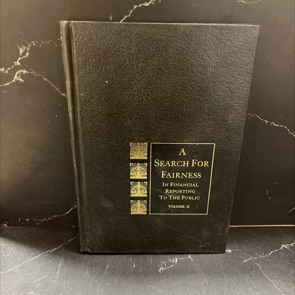 a search for fairness in financial reporting to the public volume ii book, by leonard spacek, 1973 Hardcover image 1