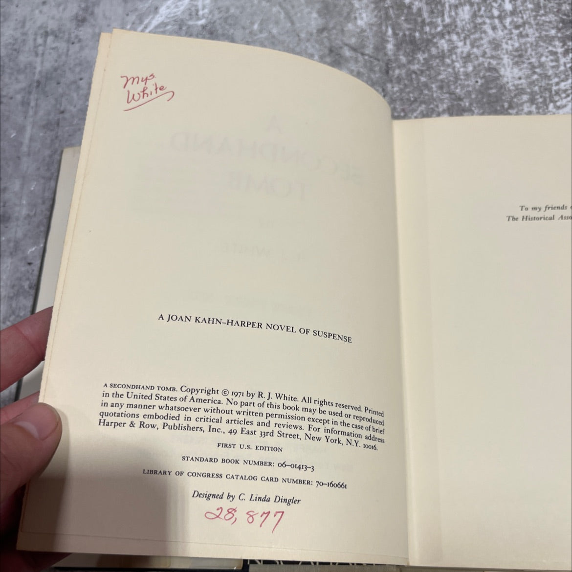a secondhand tomb book, by r. j. white, 1971 Hardcover image 3