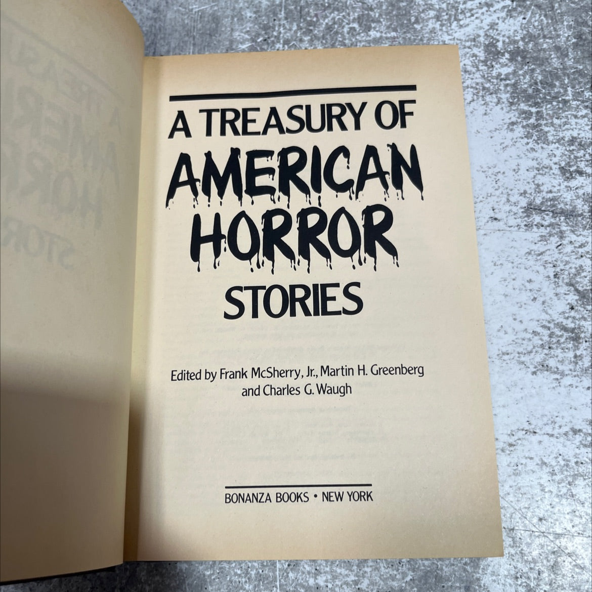 a treasury of american horror stories book, by Frank D. McSherry, Jr., Martin H. Greenberg, Charles G. Waugh, 1985 image 2