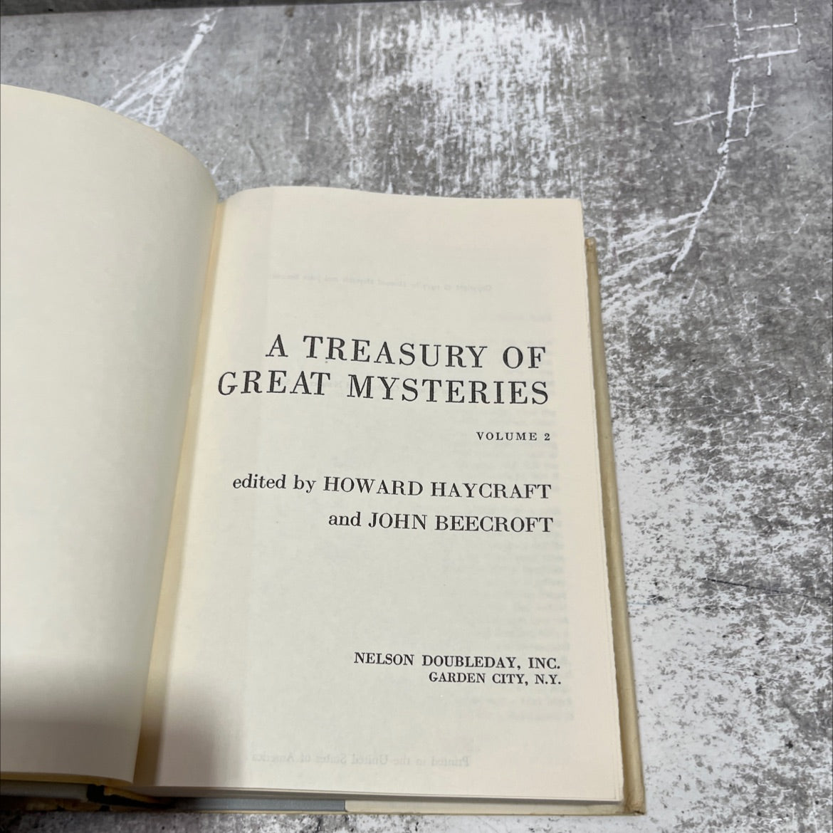 a treasury of great mysteries volume 2 book, by howard haycraft, john beecroft, 2018 Hardcover image 2