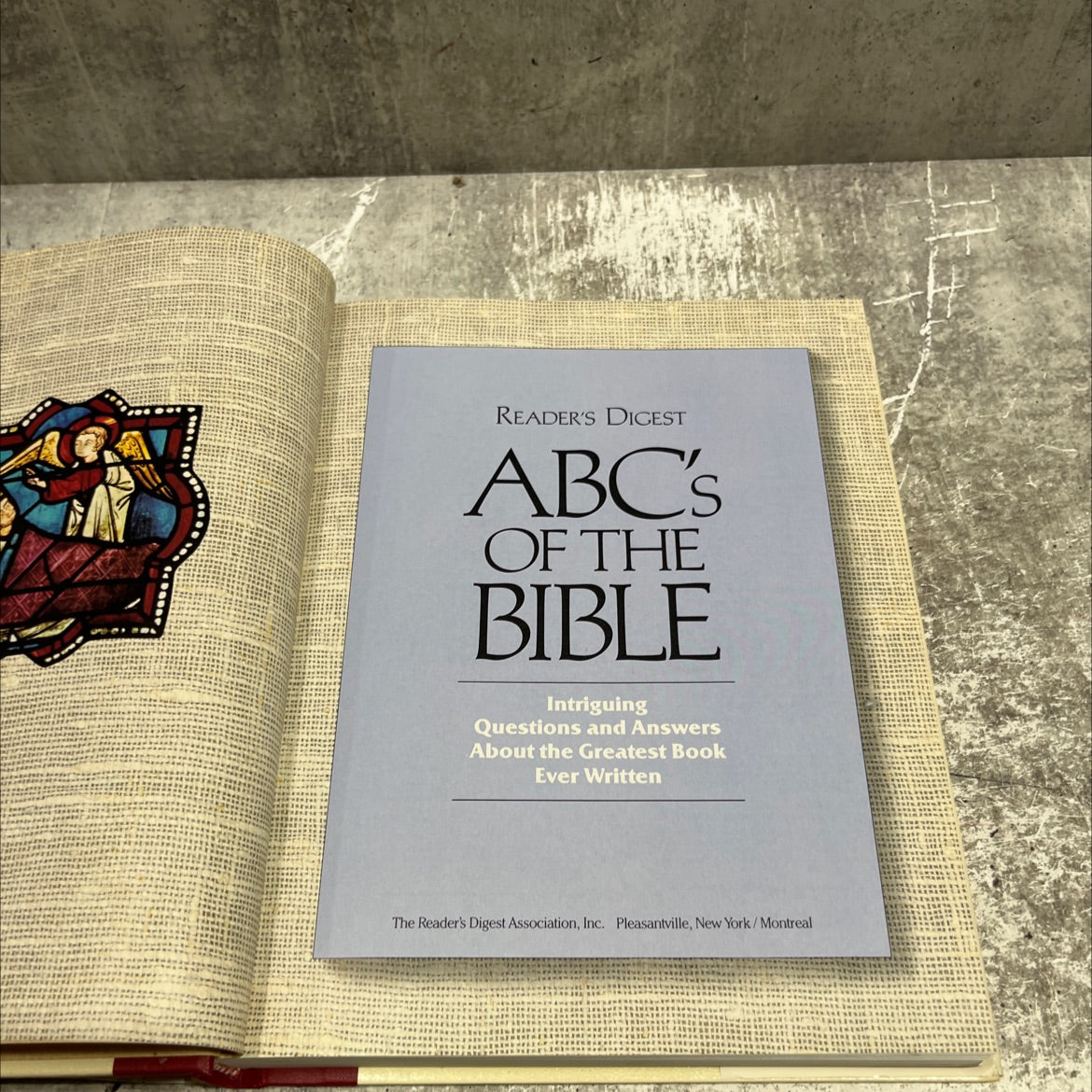 abc's of the bible book, by Reader's Digest Association, 1991 Hardcover image 2