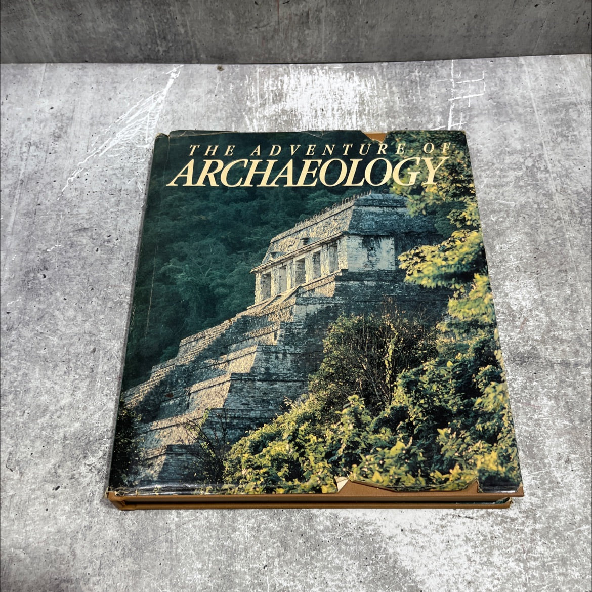 adventure the ad archaeology book, by Brian M. Fagan, 1985 Hardcover image 1