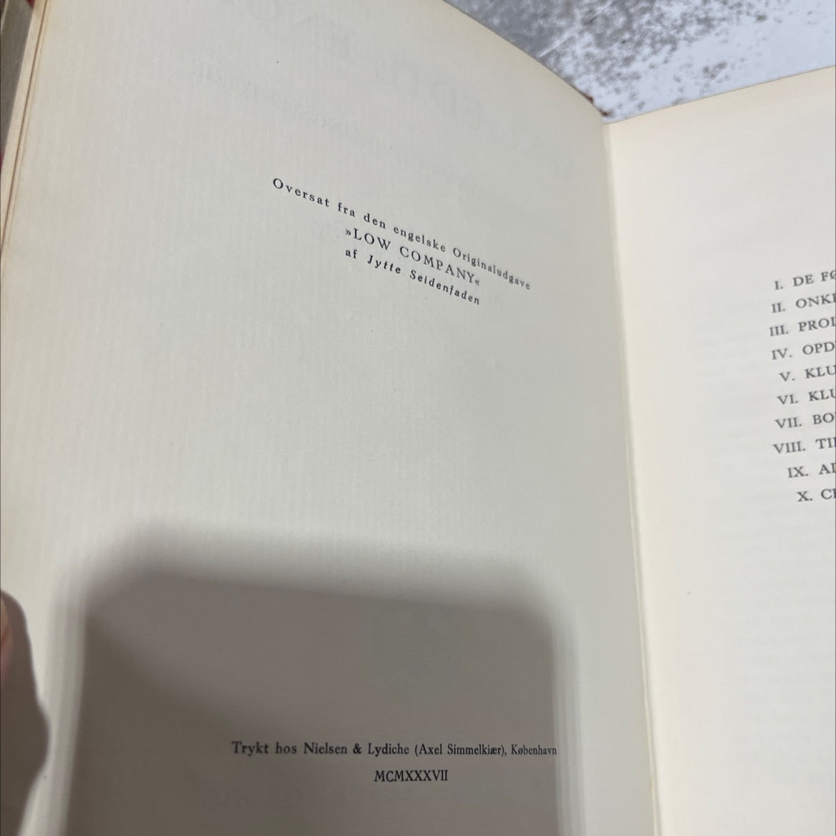afklædte engle book, by mark benney schone, 1937 Leather image 3