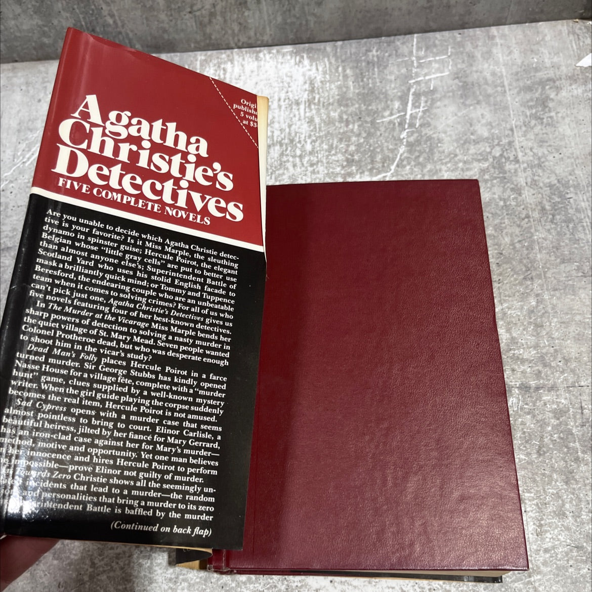 agatha christie's detectives book, by agatha christie, 1982 Hardcover image 4