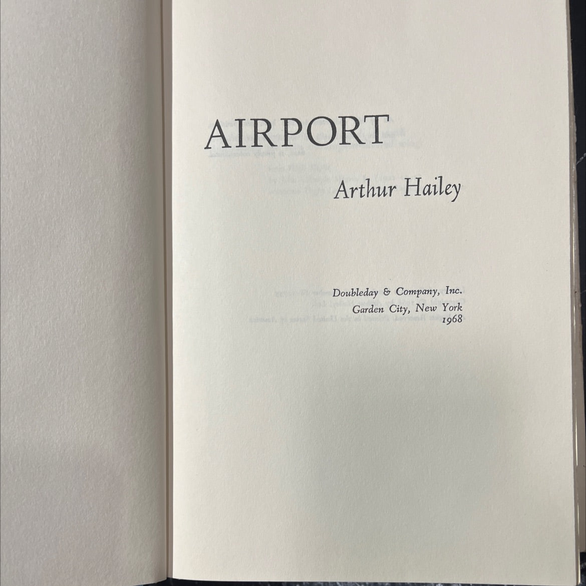 airport book, by Arthur Hailey, 1968 Hardcover image 2