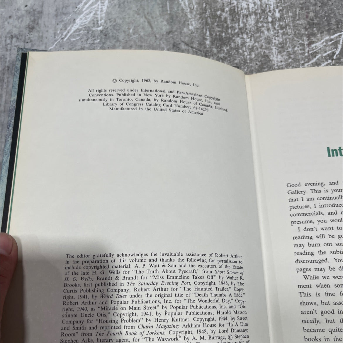 alfred hitchcock's ghostly gallery book, by alfred hitchcock, 1962 Hardcover image 3