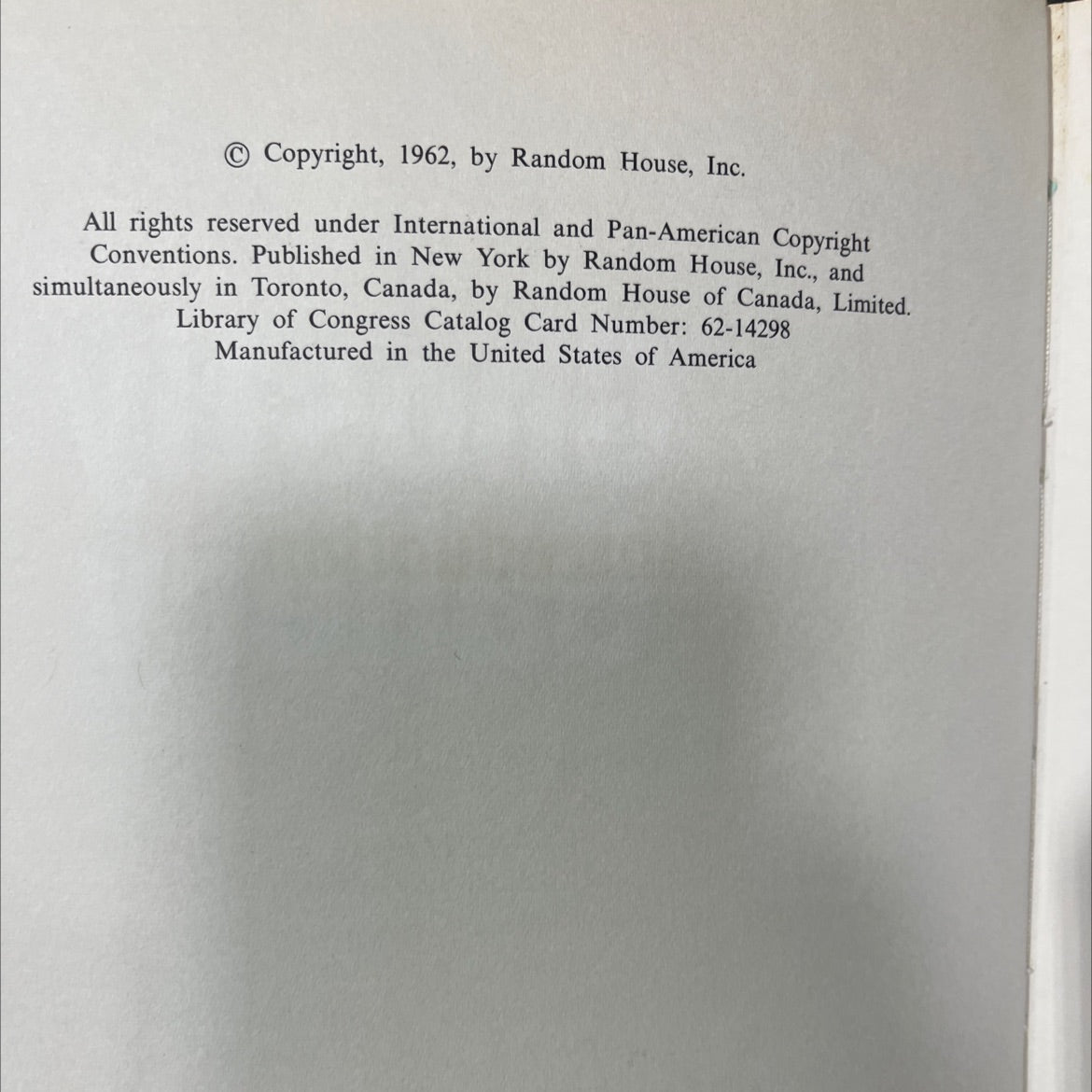 alfred hitchcock's ghostly gallery book, by alfred hitchcock, 1962 Hardcover image 3