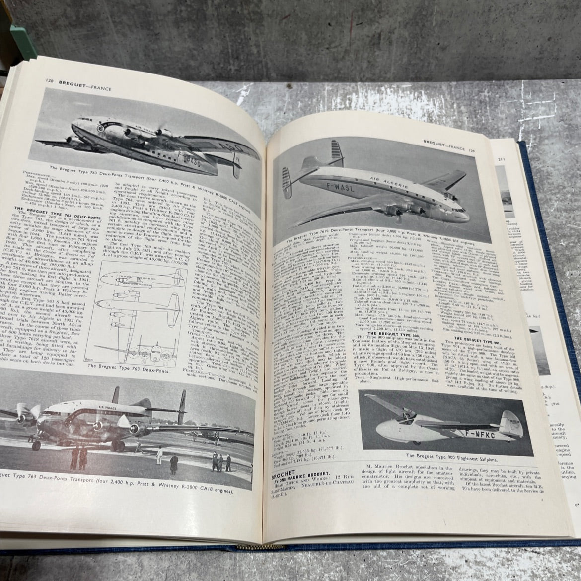 all the jane's world's aircraft book, by unknown, 1954 Hardcover image 4