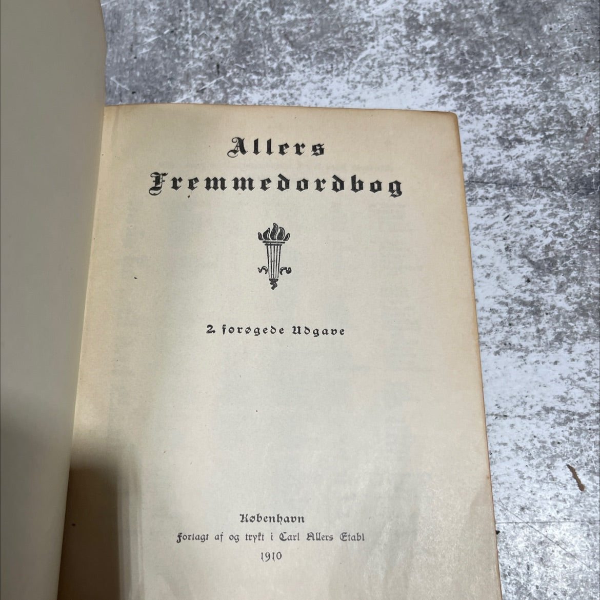 allers fremmedordbog book, by unknown, 1910 Leather image 2