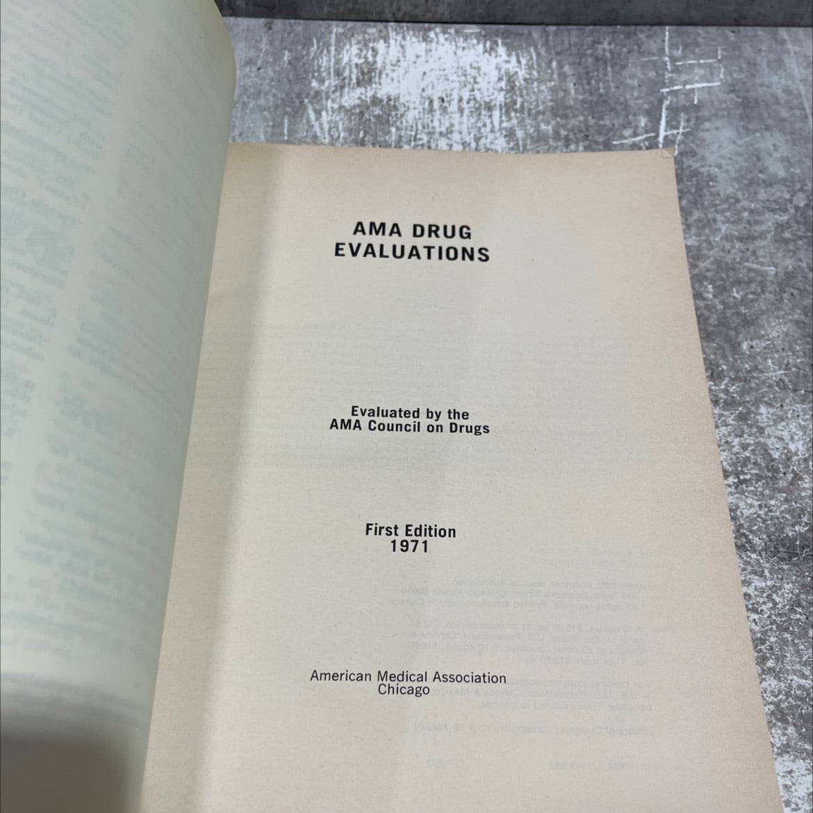 ama drug evaluations book, by ama council on drugs, 1971 Paperback image 2