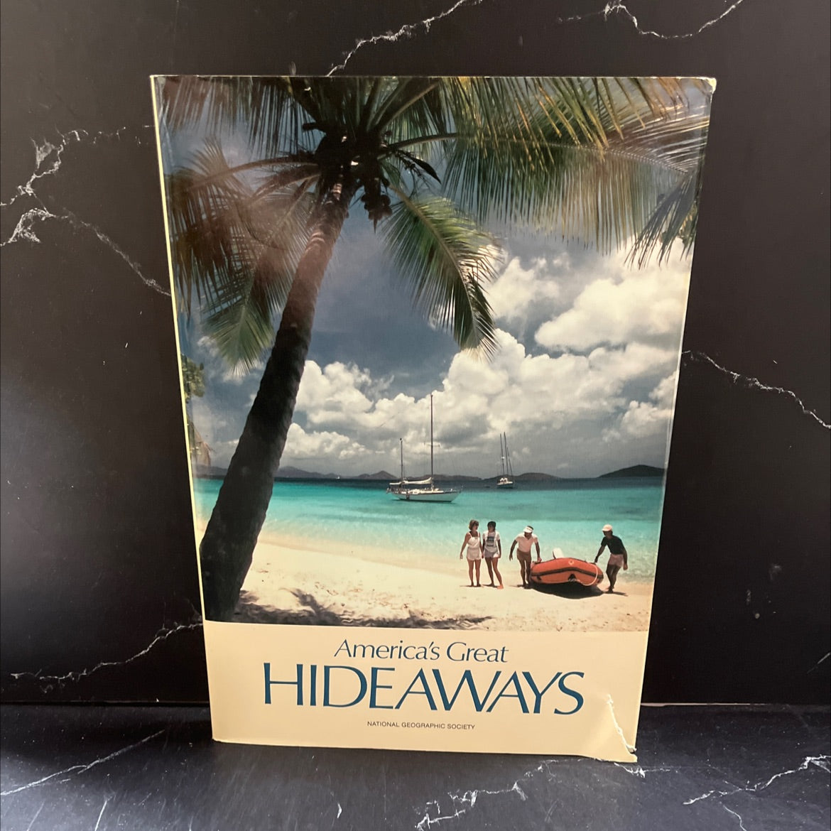 america's great hideaways book, by national geographic society, 1986 Hardcover image 1