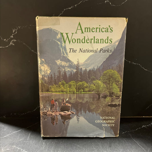 america's wonderlands the scenic national parks and monuments of the united states book, by National Geographic image 1
