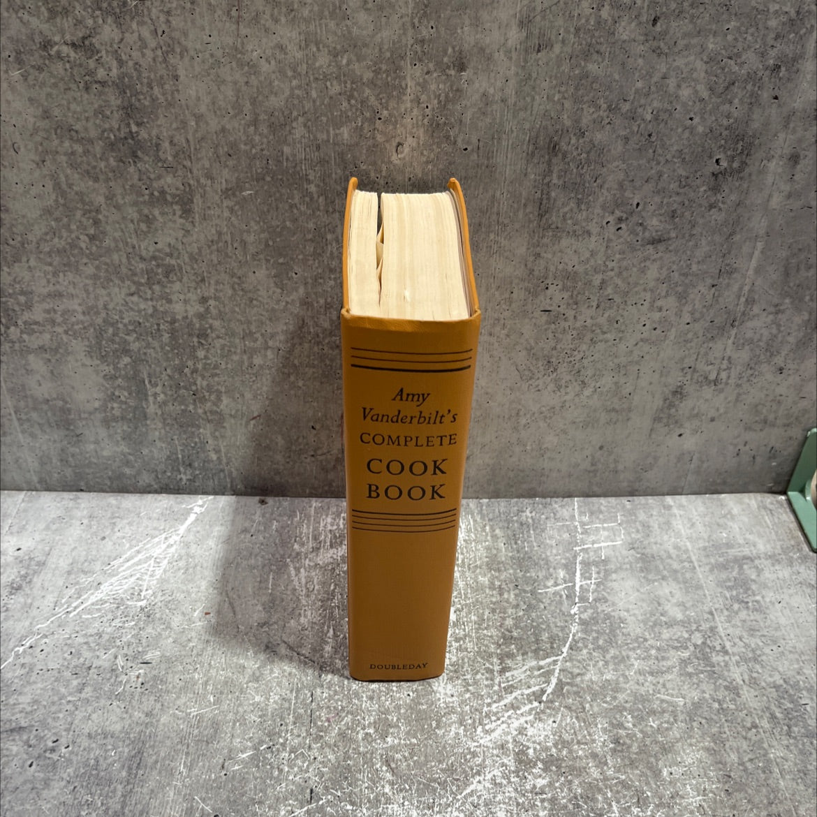 amy vanderbilt's gavenue thou ja complete cookbook book, by amy vanderbilt, 1961 Hardcover image 4