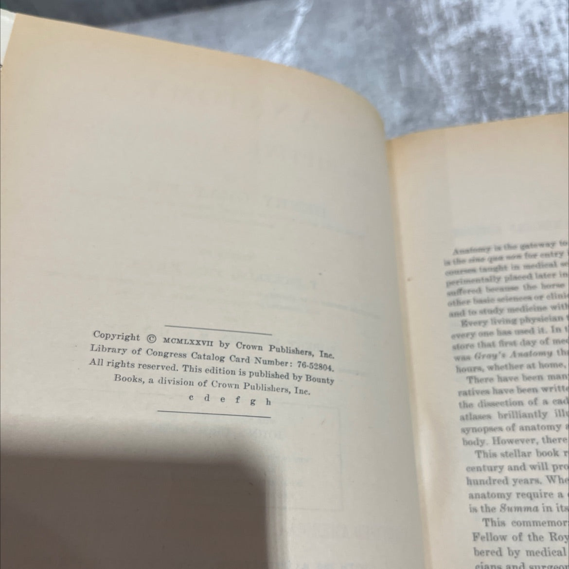 anatomy, descriptive and surgical book, by henry gray, 1977 Hardcover image 3