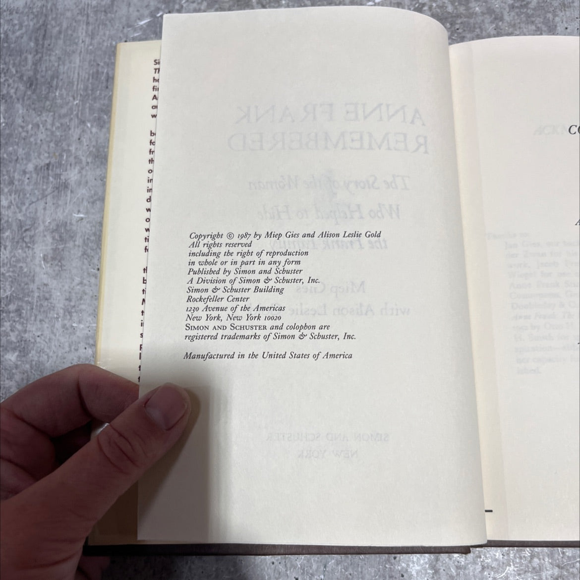 anne frank remembered book, by Miep Gies, Alison Leslie Gold, 1987 Hardcover image 3