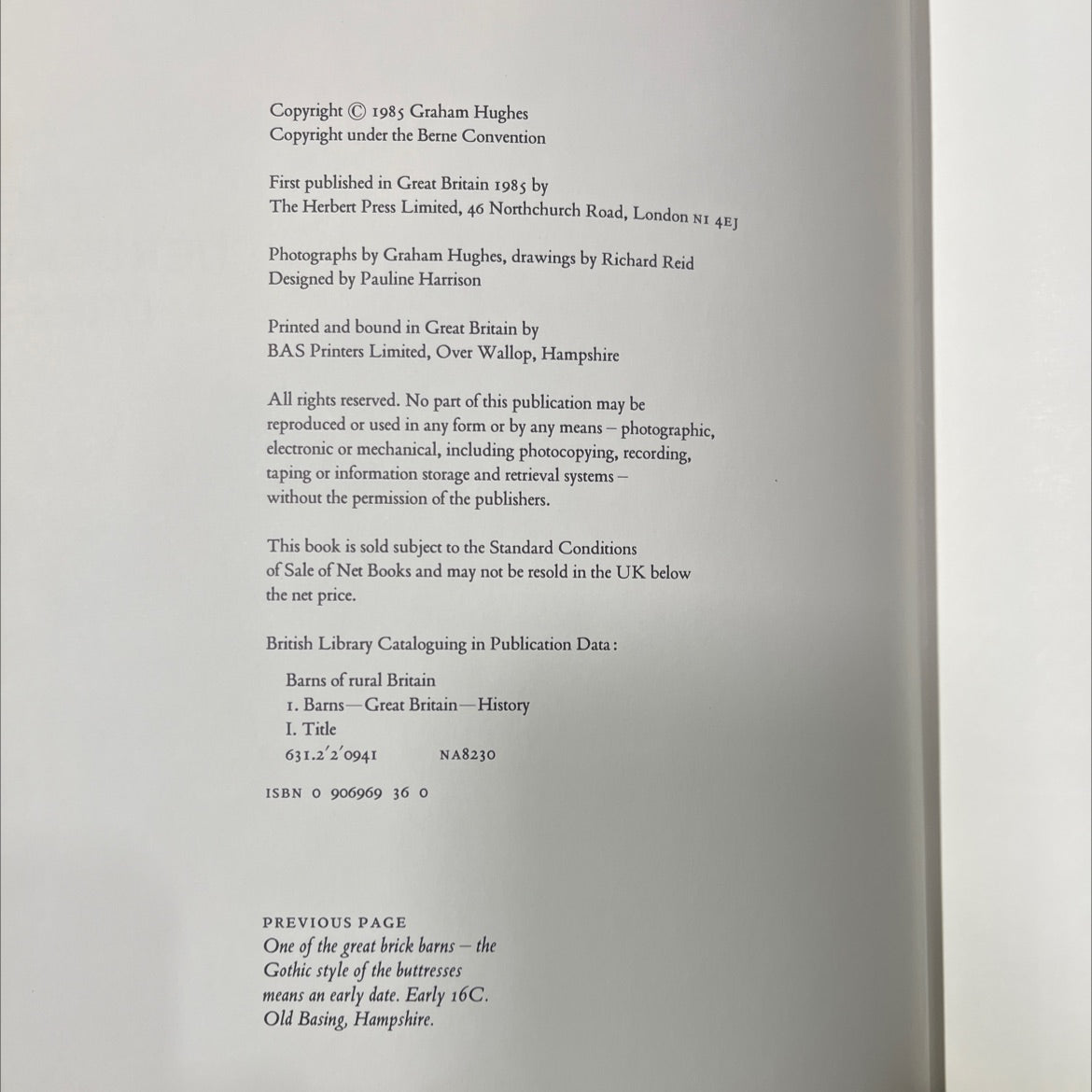 barns of rural britain book, by graham hughes, 1985 Hardcover image 3