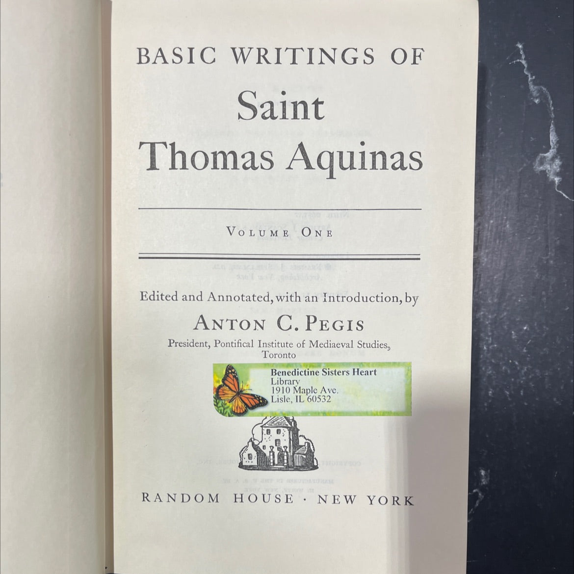 basic writings of saint thomas aquinas volume one book, by anton c. pegis, 1945 Hardcover image 2