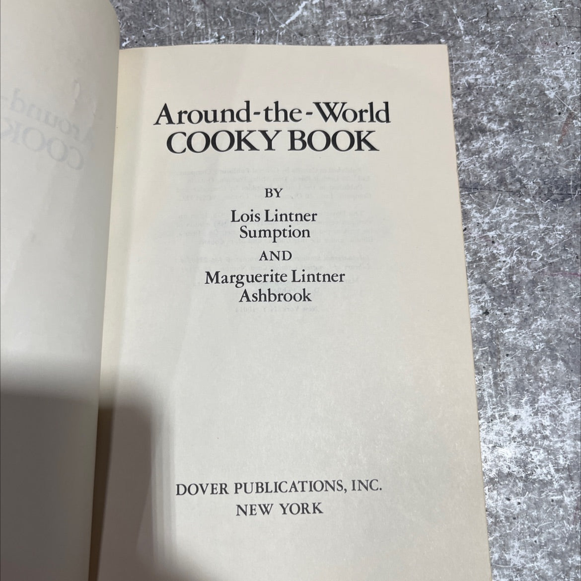 bauo hood around-the-world cooky book book, by Lois Lintner Sumption and Marguerite Lintner Ashbrook, 1979 Paperback image 2