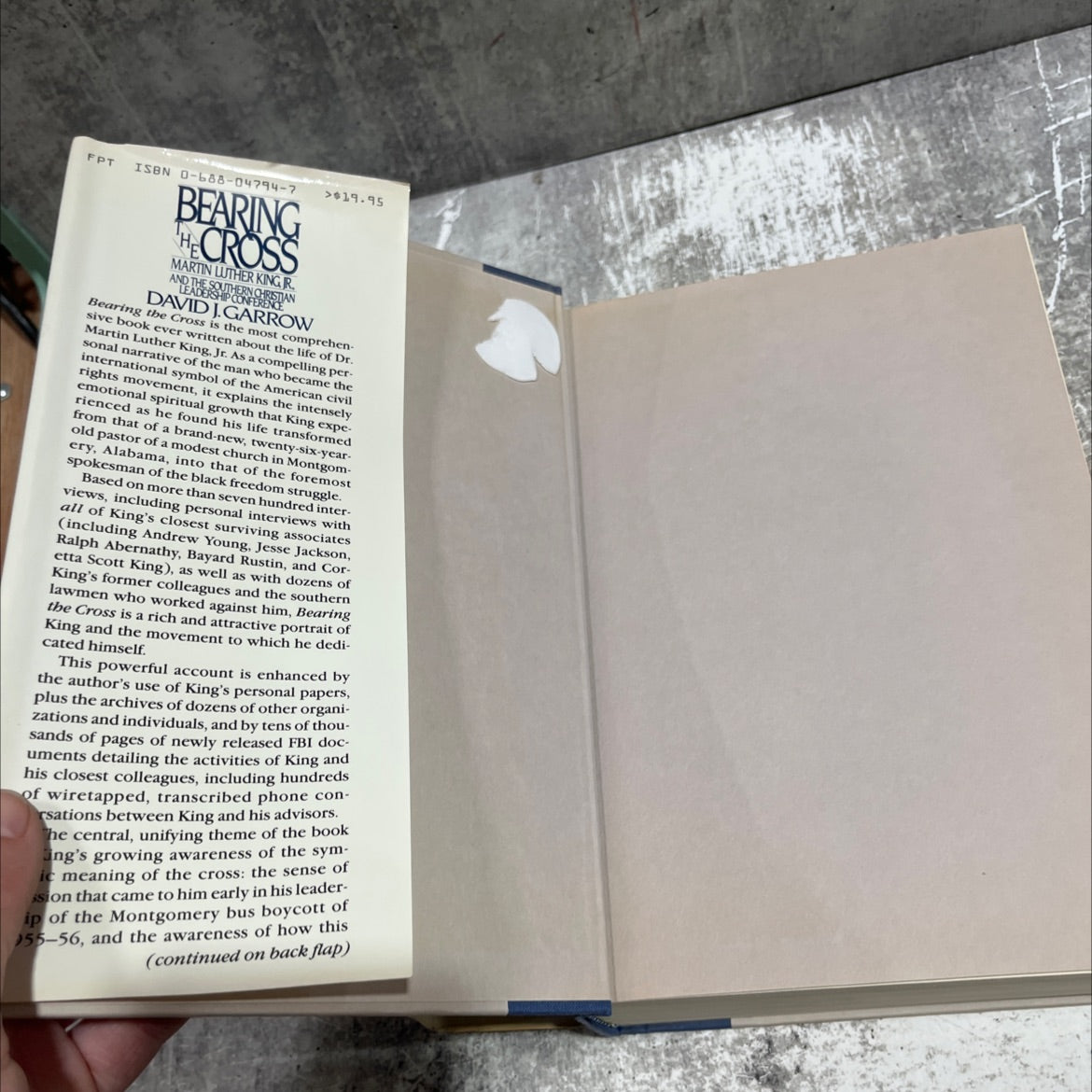 bearing the cross martin luther king, jr., and the southern christian leadership conference book, by david j. garrow, image 4