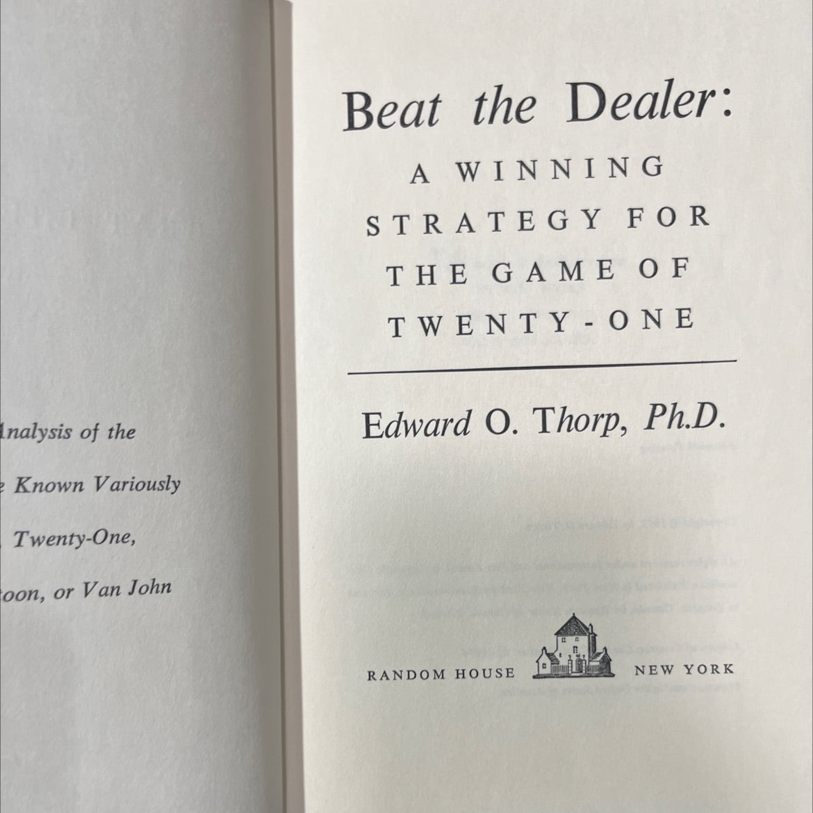 beat the dealer: a winning strategy for the game of twenty-one book, by Edward O. Thorp, 1962 Hardcover image 2