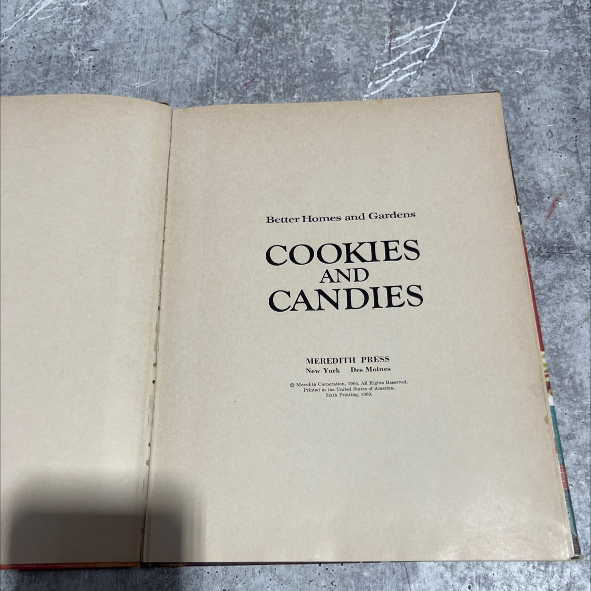 better homes and gardens cookies and candies book, by unknown, 1969 Hardcover image 2