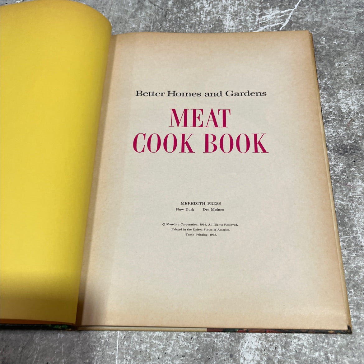 better homes and gardens meat cook book book, by unknown, 1968 Hardcover image 2