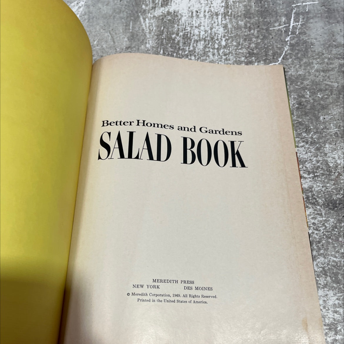 better homes and gardens salad book book, by unknown, 1969 Hardcover image 2