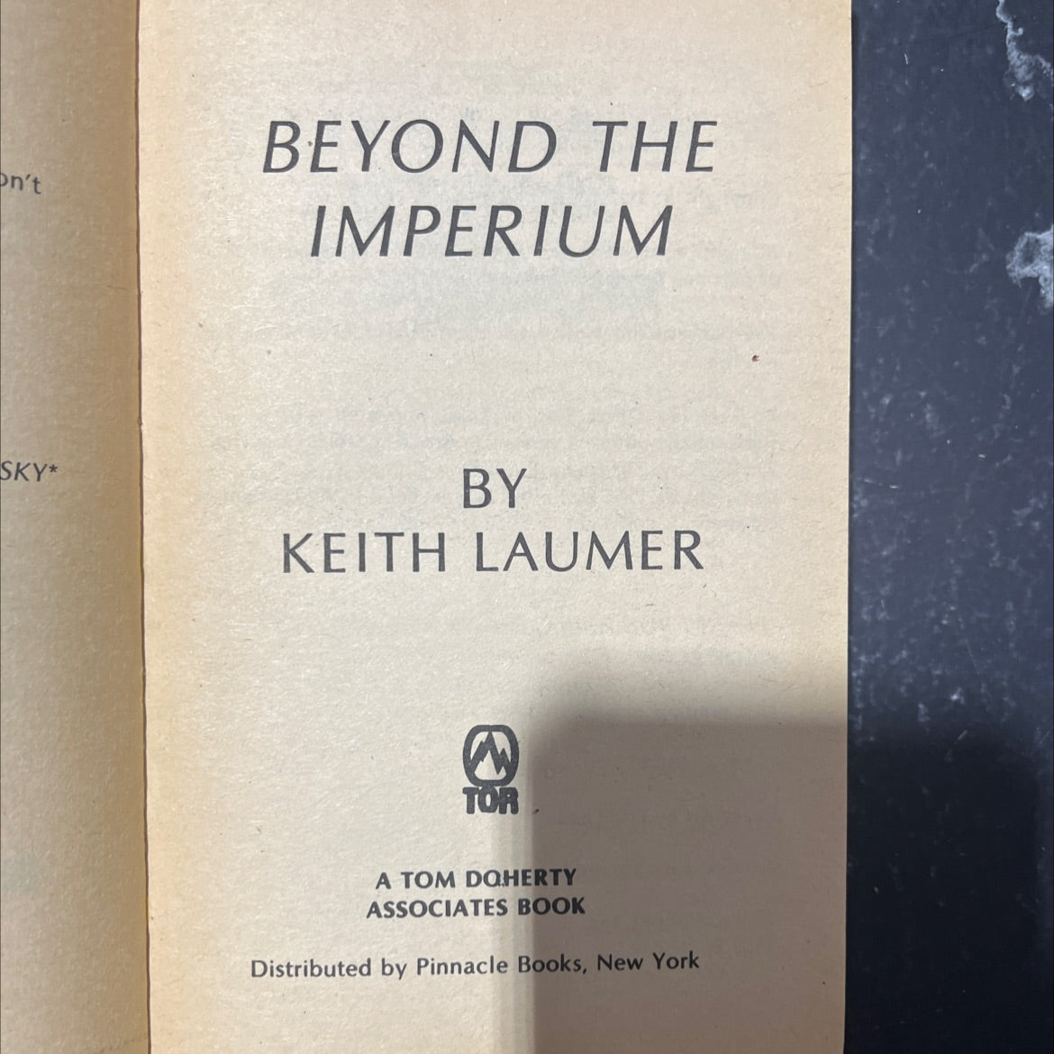 beyond the imperium sky book, by keith laumer, 1981 Hardcover image 2