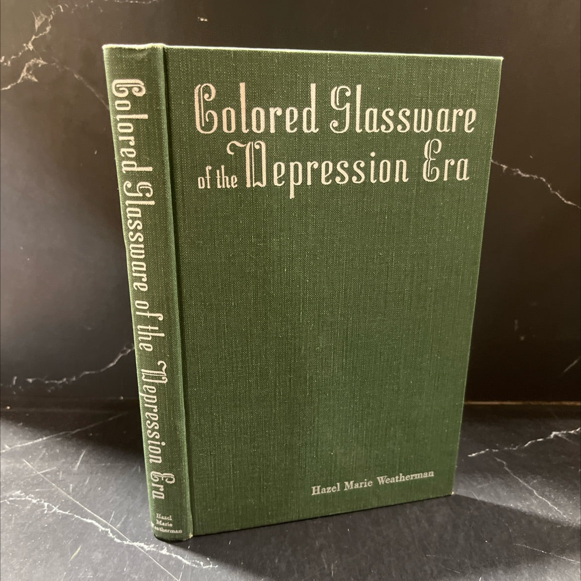 bolored glassware of the depression era book, by hazel marie weatherman, 1970 Hardcover image 1