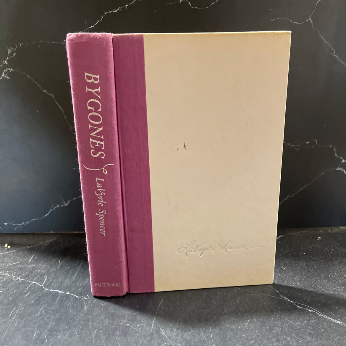 bygones book, by lavyrle spencer, 1992 Hardcover image 1