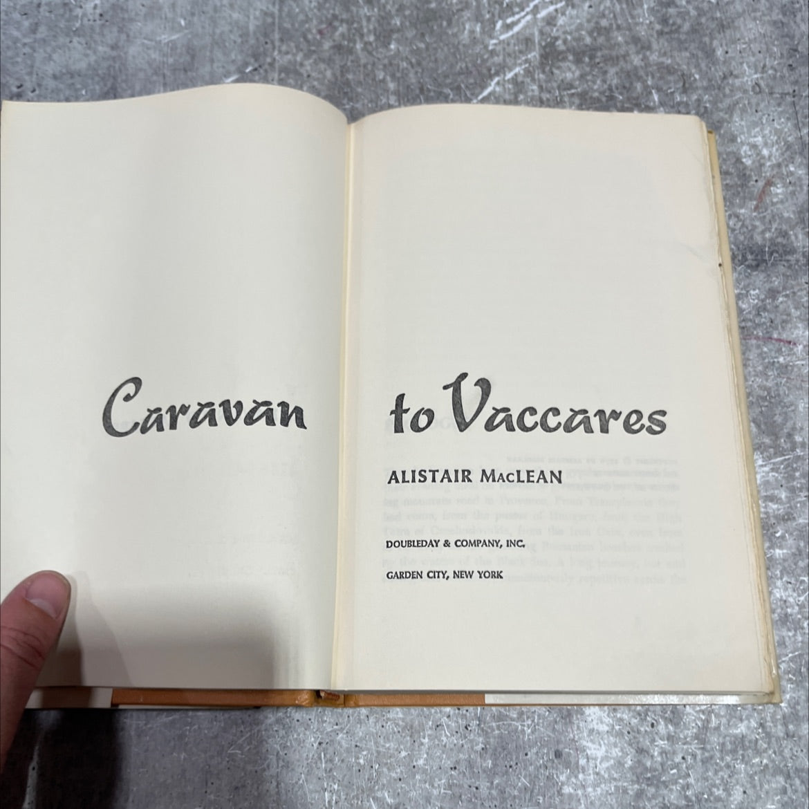 caravan to vaccares book, by alistair maclean, 1970 Hardcover image 2