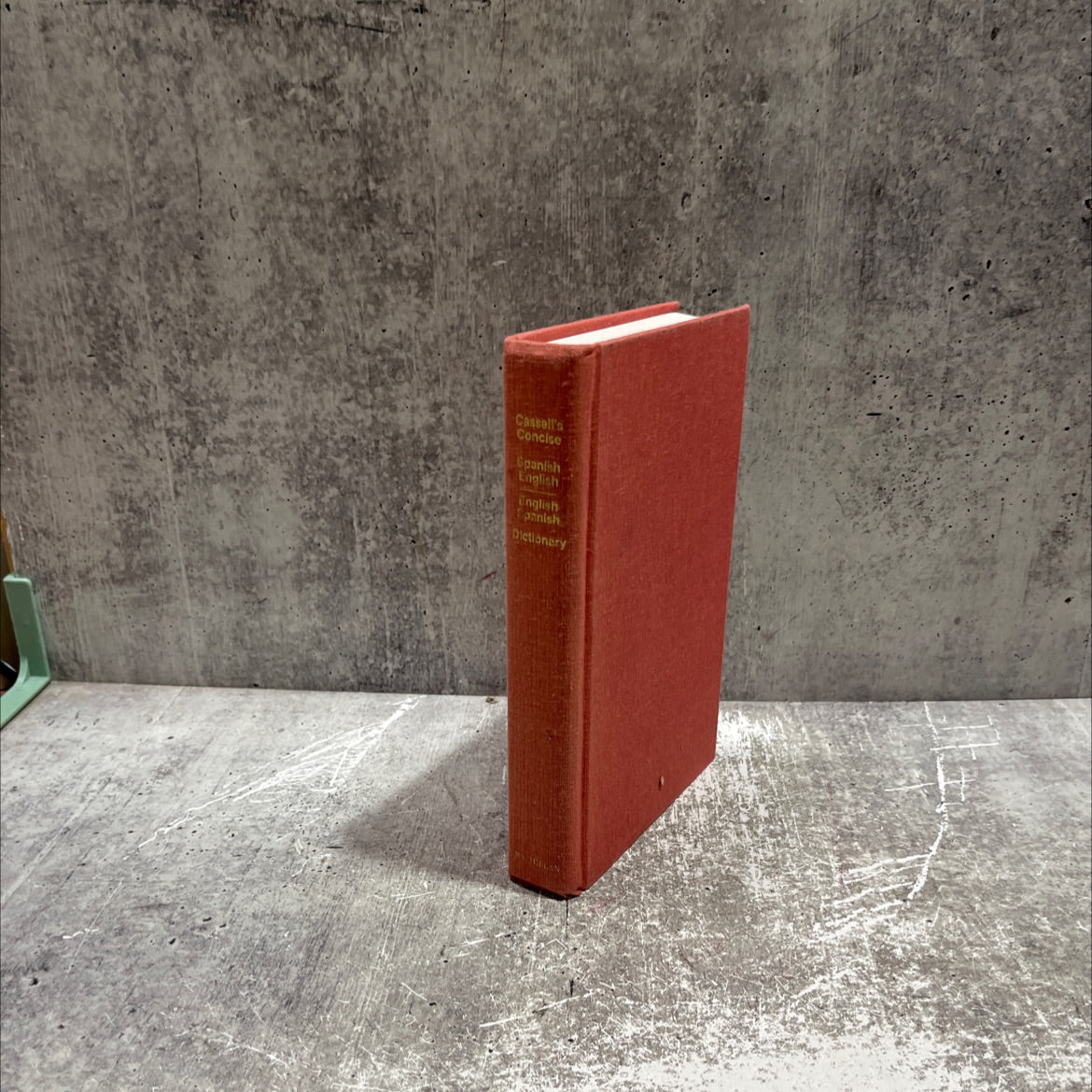 cassell's concise spanish-english english-spanish dictionary book, by brian dutton, l. p. harvey, roger m. walker, 1977 image 1