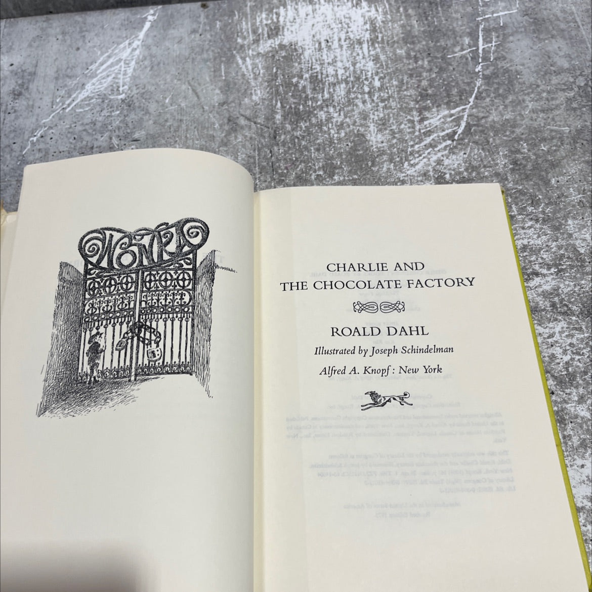 charlie and the chocolate factory book, by roald dahl, 1973 Hardcover image 2