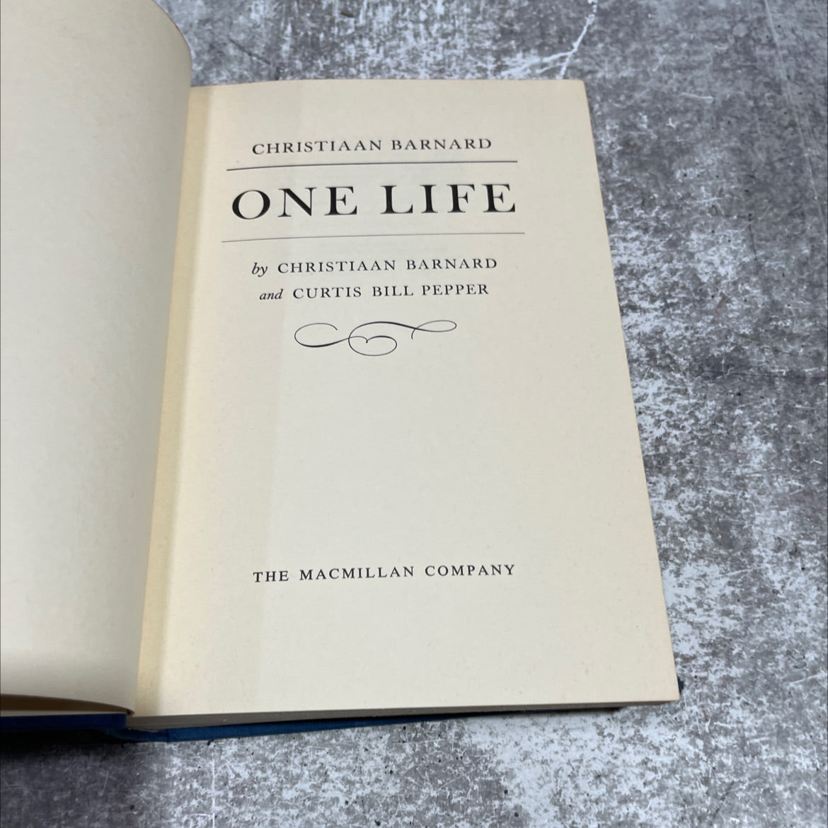 christiaan barnard one life book, by christiaan barnard and curtis bill pepper, 1970 Hardcover image 2