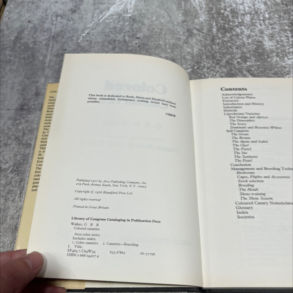 colored canaries book, by G. B. R. Walker, 1977 Hardcover image 3