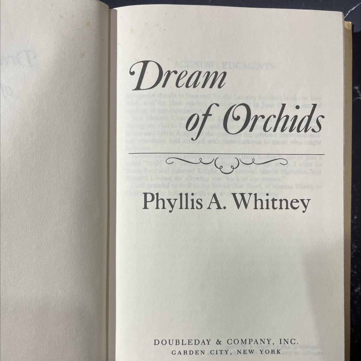cp dream ledc ents of orchids book, by Phyllis A. Whitney, 1985 Hardcover image 2