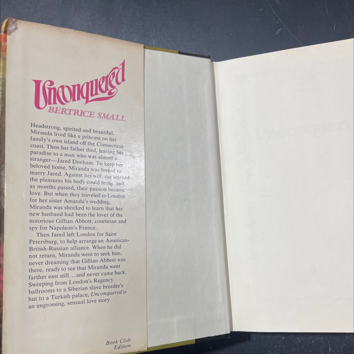 cu unconquered book, by Bertrice Small, 1982 Hardcover image 4