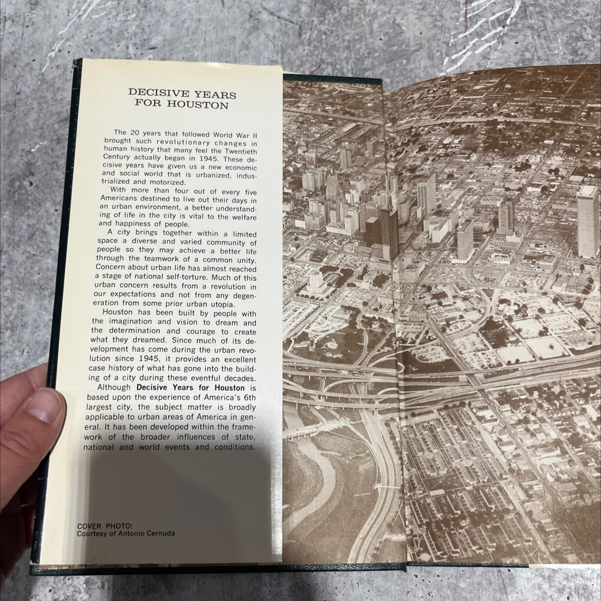 decisive years for houston book, by marvin hurley, 1966 Hardcover image 4