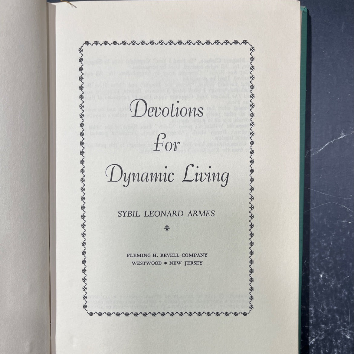 devotions for dynamic living book, by sybil leonard armes, 1967 Hardcover image 2