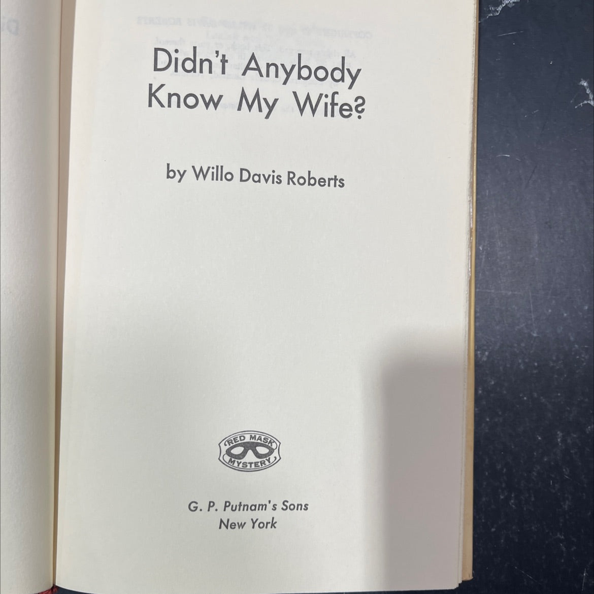 didn't anybody know my wife? book, by Willo Davis Roberts, 1974 Hardcover image 2